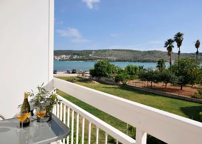 Olive * Trogir