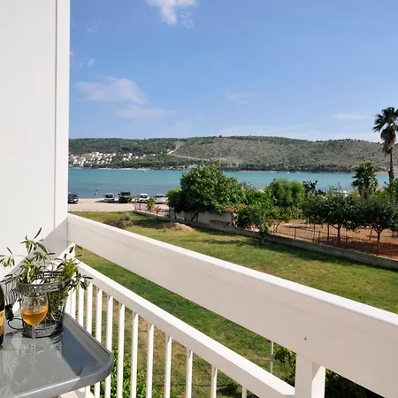 Olive * Trogir